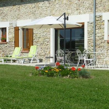 Chambres D'Hotes De La Junchere Saint-Hilaire-de-Court Екстериор снимка