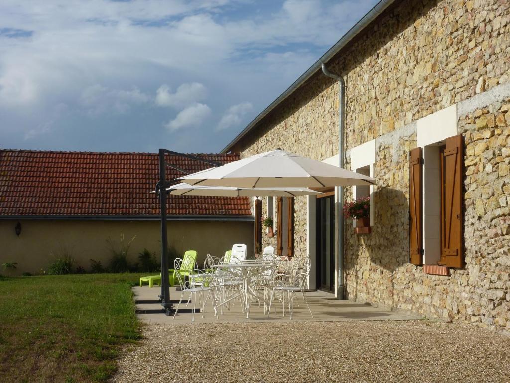 Chambres D'Hotes De La Junchere Saint-Hilaire-de-Court Екстериор снимка